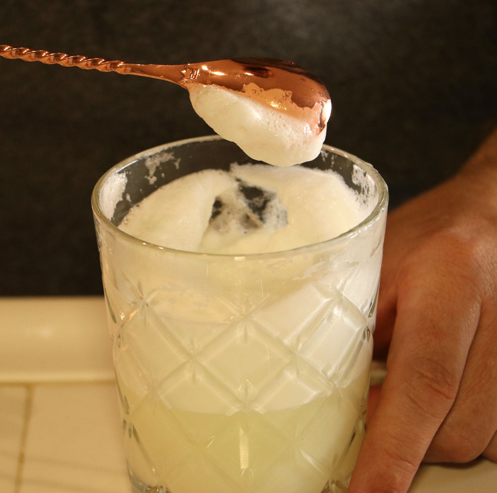 the-perfect-egg-white-cocktail-foam